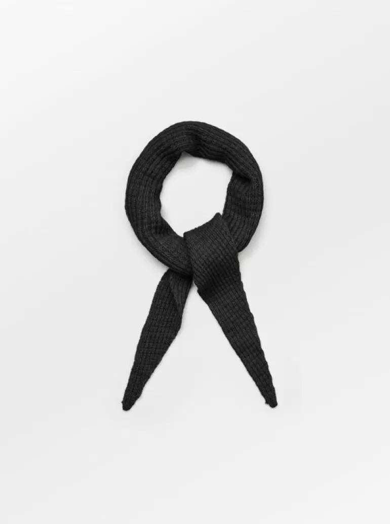 Matty Triangle Scarf | BeckSöndergaard Sale